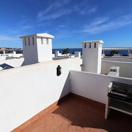 Veleros Apto De Lujo Al Lado Del Mar San Juan De Los Terreros