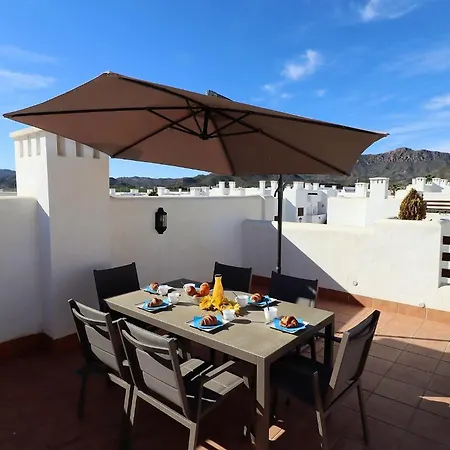 Veleros Apto De Lujo Al Lado Del Mar San Juan De Los Terreros