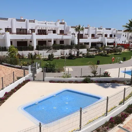 Veleros Apto De Lujo Al Lado Del Mar San Juan De Los Terreros